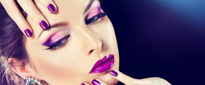 Como fazer maquilhagem de noiva com smoky eye roxo? Como fazer maquilhagem de noiva com smoky eye roxo?